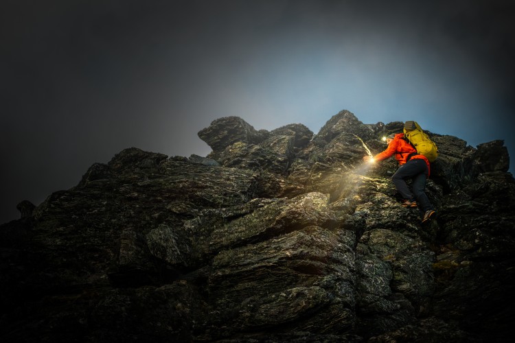 Enduro 3超长续航户外运动手表MG电子Garmin 佳明发布安夺